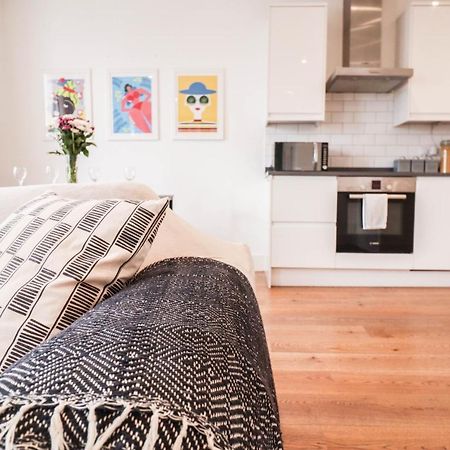 Modern & Spacious 1 Bedroom Clapham Junction Flat Londyn Zewnętrze zdjęcie