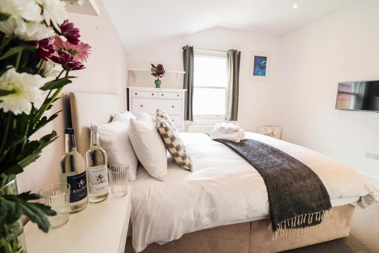 Modern & Spacious 1 Bedroom Clapham Junction Flat Londyn Zewnętrze zdjęcie