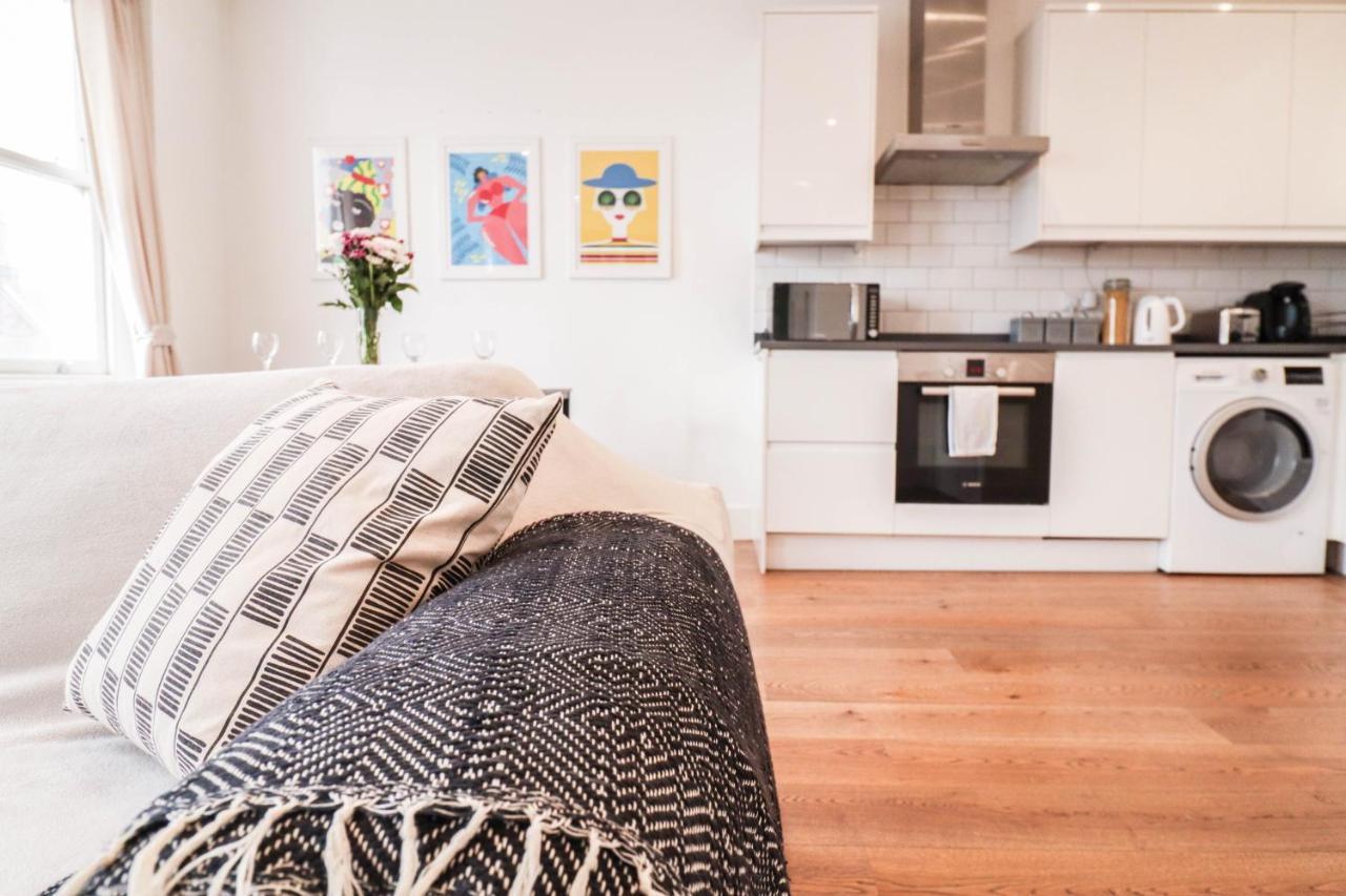 Modern & Spacious 1 Bedroom Clapham Junction Flat Londyn Zewnętrze zdjęcie